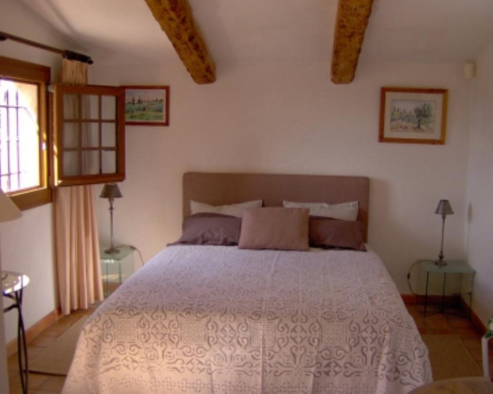 La Bergerie St Antoine Bed & Breakfast Speracedes Room photo